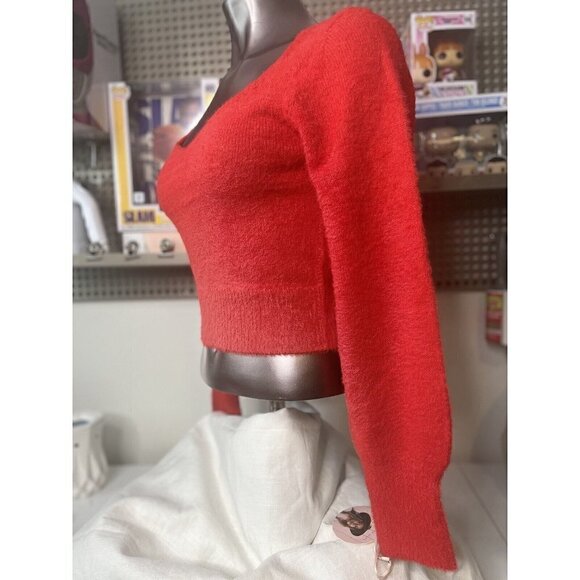 Sincerely Jules Women’s Sweater V-Neck Large Red NWT  Cropped - Picture 3 of 4